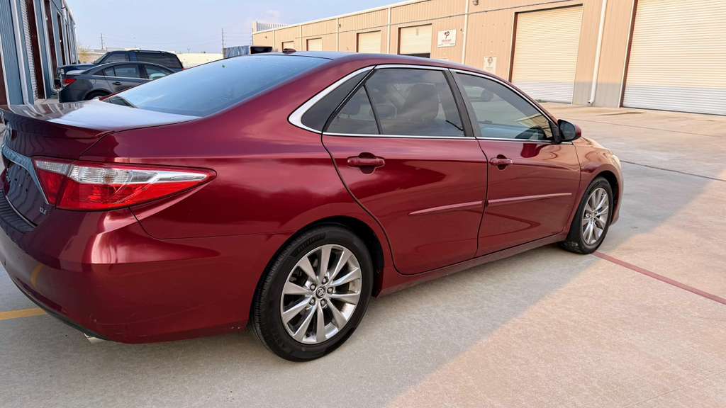 Toyota Camry 2017 con 98,021 millas