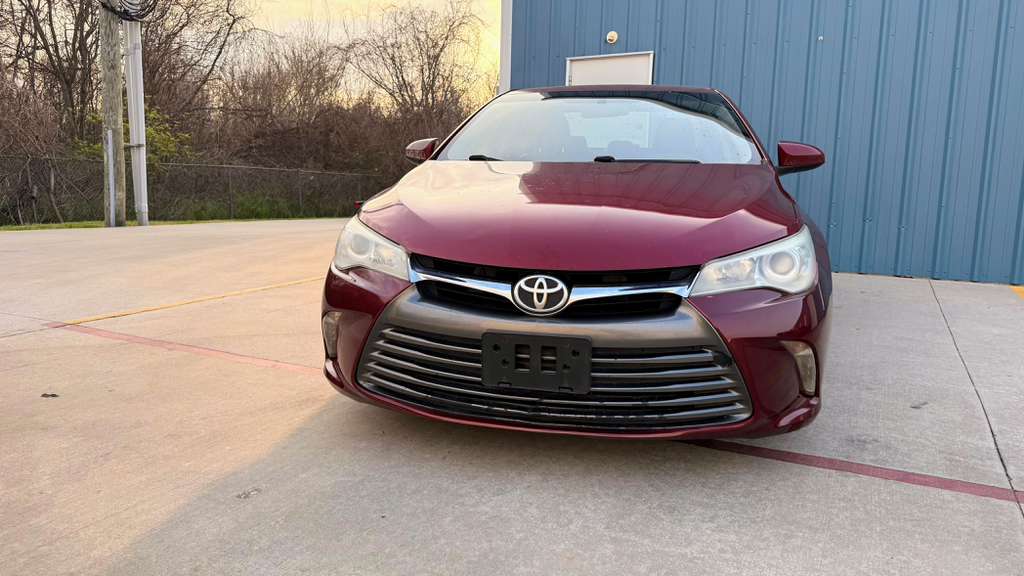 Toyota Camry 2017 con 98,021 millas