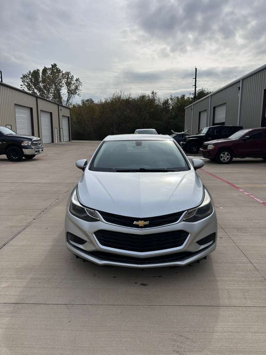 Chevrolet Cruze 2018 con 101.345 Millas