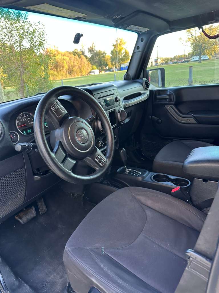 Jeep Wrangler 2015 con 131,876 millas